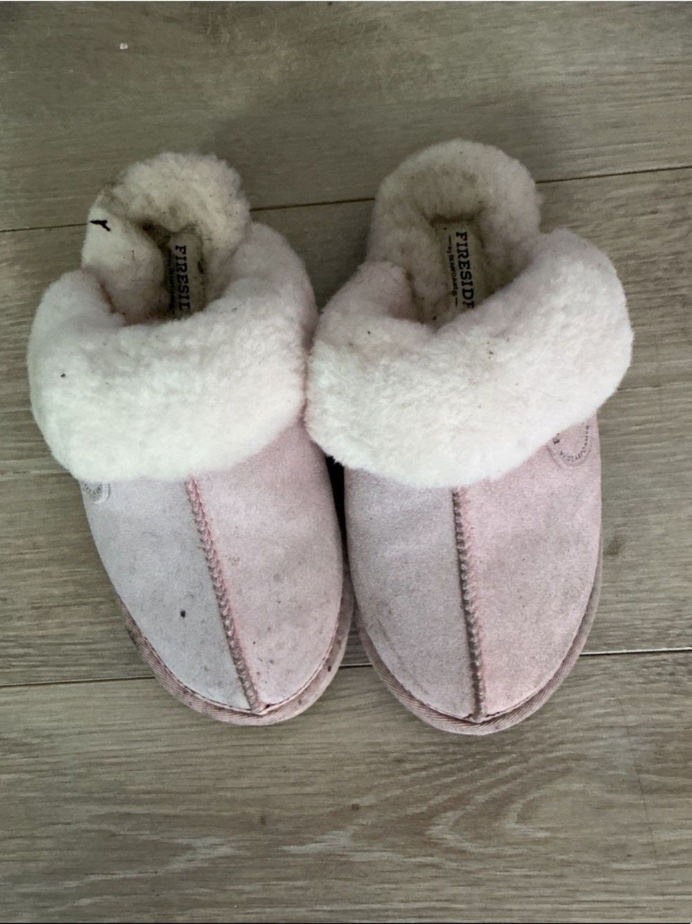 Cozy Pink Shearling-Lined Women's Slippers